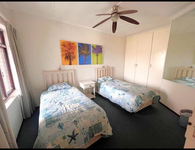2 BEDROOM PROPERTY TO RENT IN LAWRENCE ROCKS
